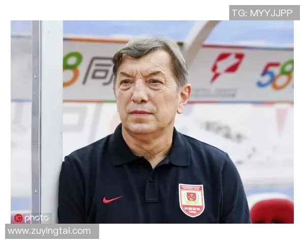 上海排球队心理素质揭秘:如何在赛场上保持冷静与专注 上海排球队心理素质揭秘:如何在赛场上保持冷静与专注