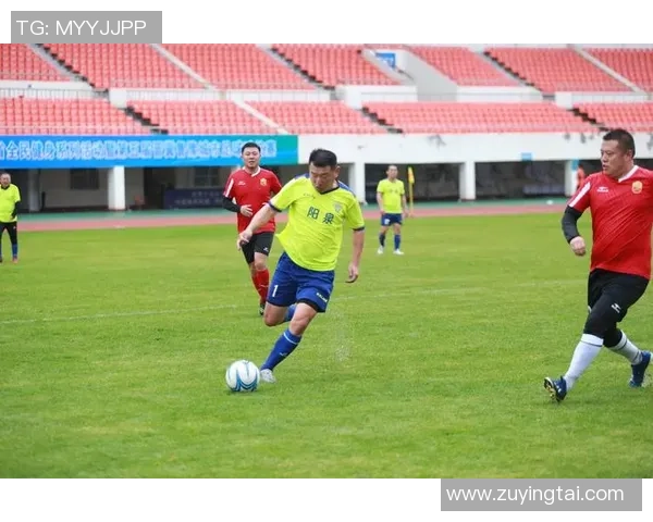 北京足球队团队协作引发热议球迷对战术配合和默契度的不同看法 北京足球队团队协作引发热议球迷对战术配合和默契度的不同看法