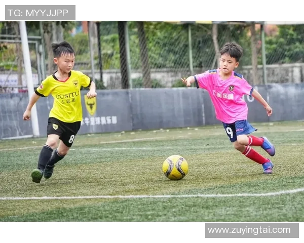 小健足球：从零基础到球场明星的成长之路与训练秘籍分享